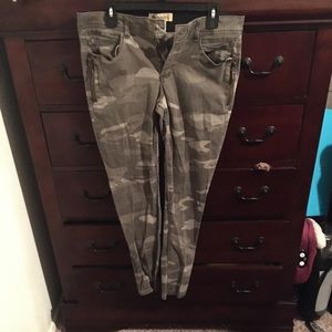 Democracy Jeans Camo Size 10